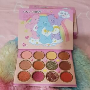 Dream Eyeshadow Palette - Vibrant Colors